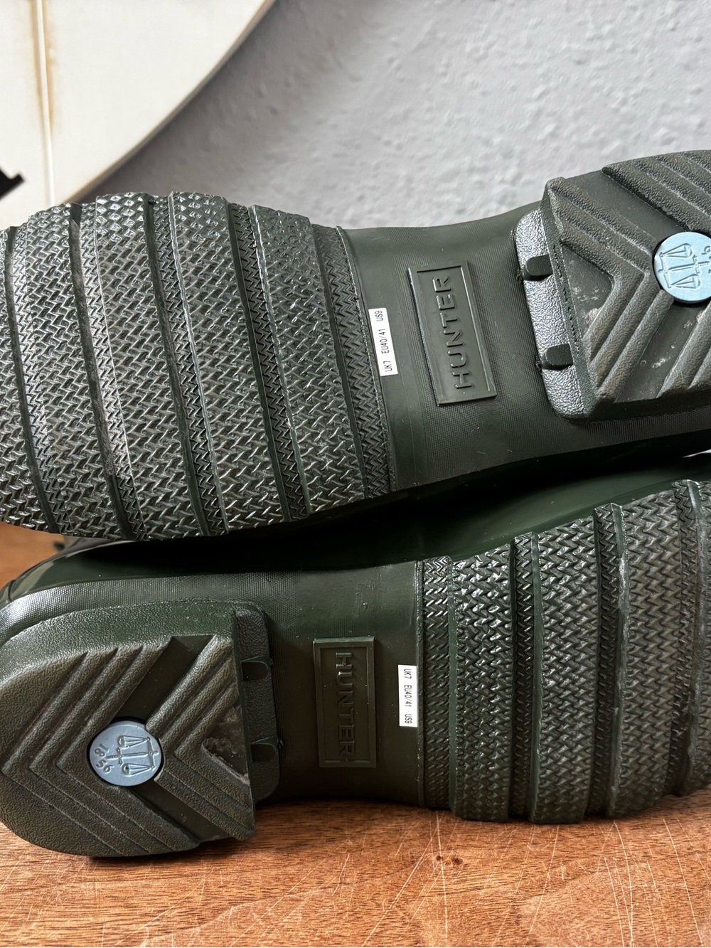 Hunter Women Glossy Dark Green Rain Boots 9 - Picture 9 of 10